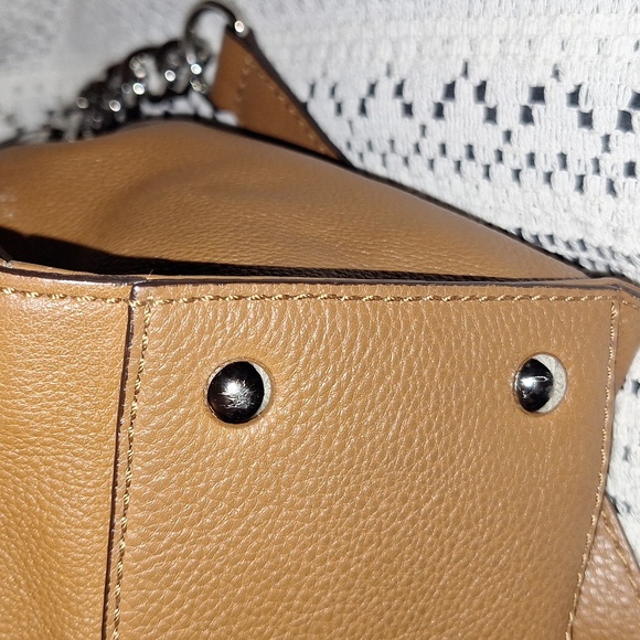 Michael Kors Brown Gold Tote with Luxurious Leather and Structured Design - Picture 9 of 11